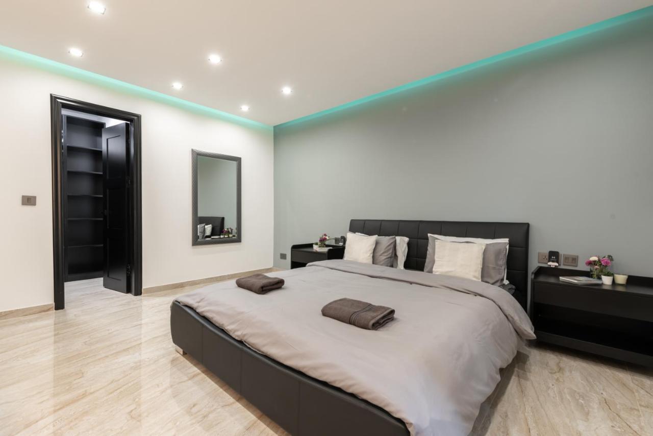 Luxury 2 Bed Apartment In The Heart Of St Julians Saint Julian's Dış mekan fotoğraf